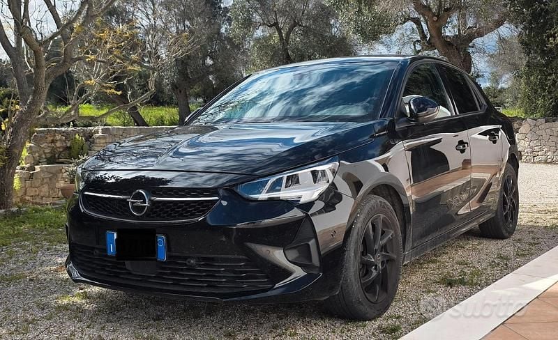 Usata Opel Corsa GS Line 131 CV (96 kW) 2023 Nero Utilitaria