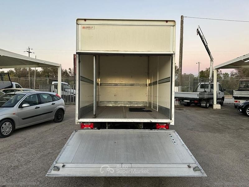 Usata Iveco Daily 160 CV (117 kW) 2021 Bianco