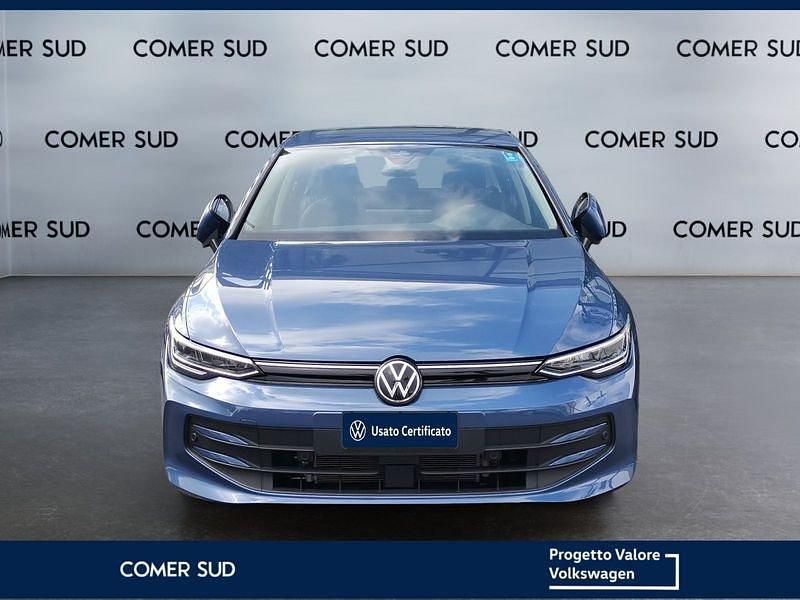 Usata VW Golf VIII Life 116 CV (85 kW) 2025 Blu Utilitaria