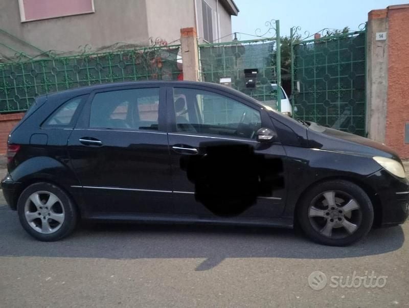 Usata Mercedes B180 2005 Nero Monovolume