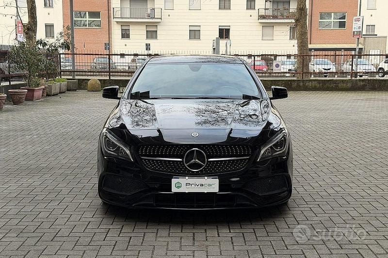 Usata Mercedes CLA220 Premium 177 CV (130 kW) 2018 Nero Berlina