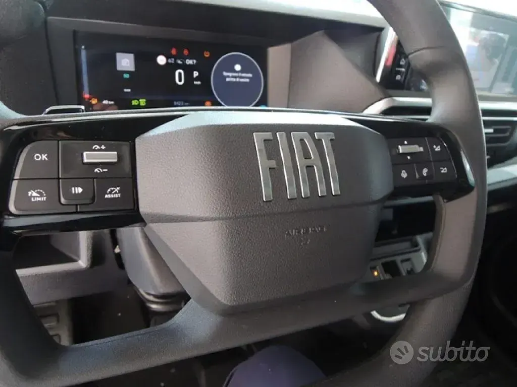 Usata Fiat Ulysse S 131 kW (179 CV) 2025 Grigio Monovolume