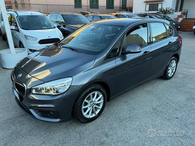 Usata BMW 218 Advantage 150 CV (110 kW) 2017 Grigio Station wagon