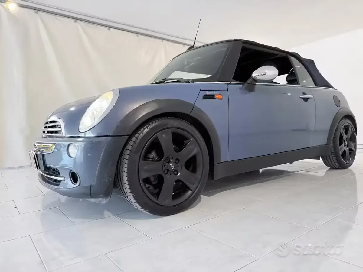 Usata Mini Cooper Cabriolet 116 CV (85 kW) 2006 Blu Cabrio