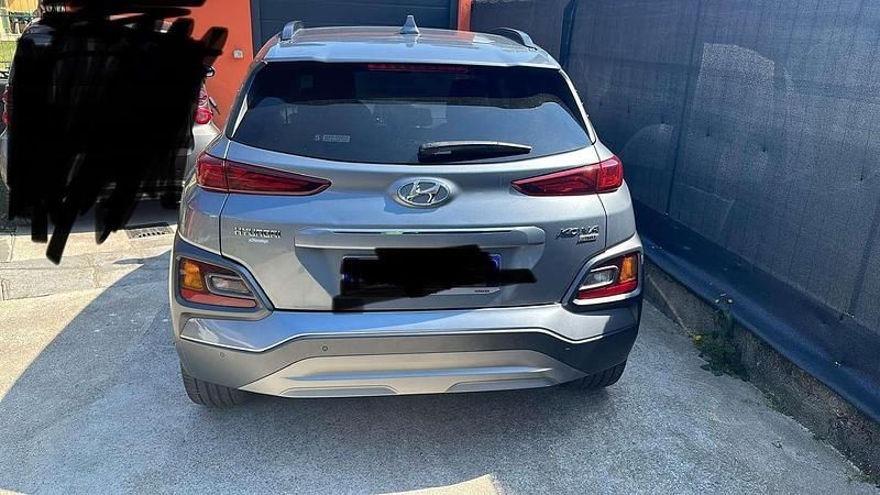 Usata Hyundai Kona Style 177 CV (130 kW) 2020 Grigio SUV