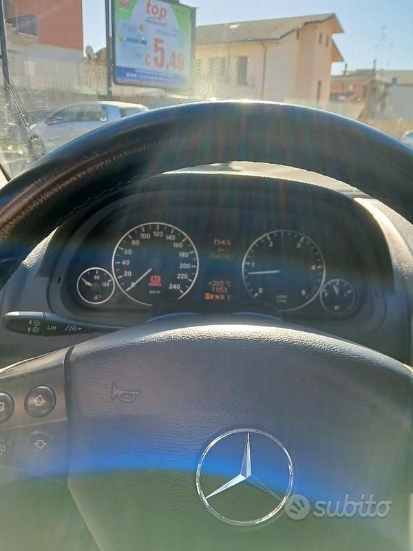 Usata Mercedes A200 140 CV (102 kW) 2009 Grigio Monovolume