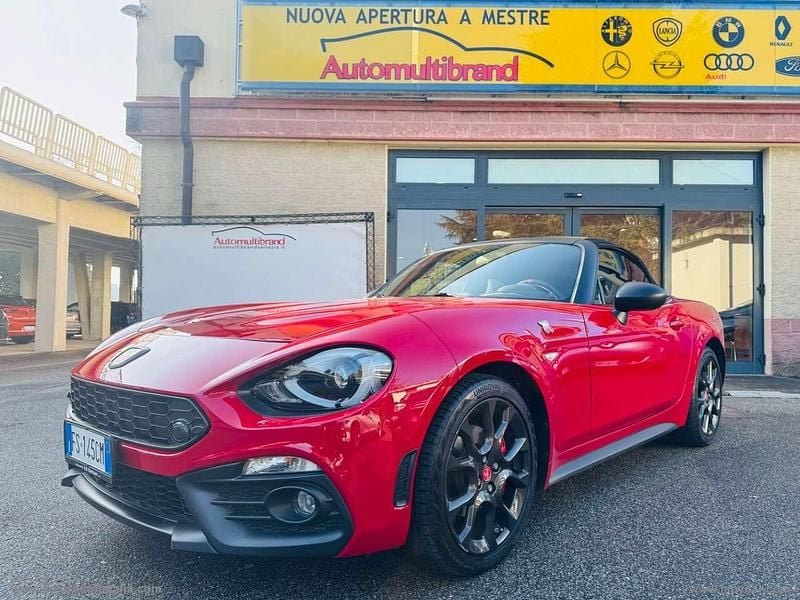 Usata Fiat 124 Spider Anniversary 140 CV (102 kW) 2018 Rosso Cabrio