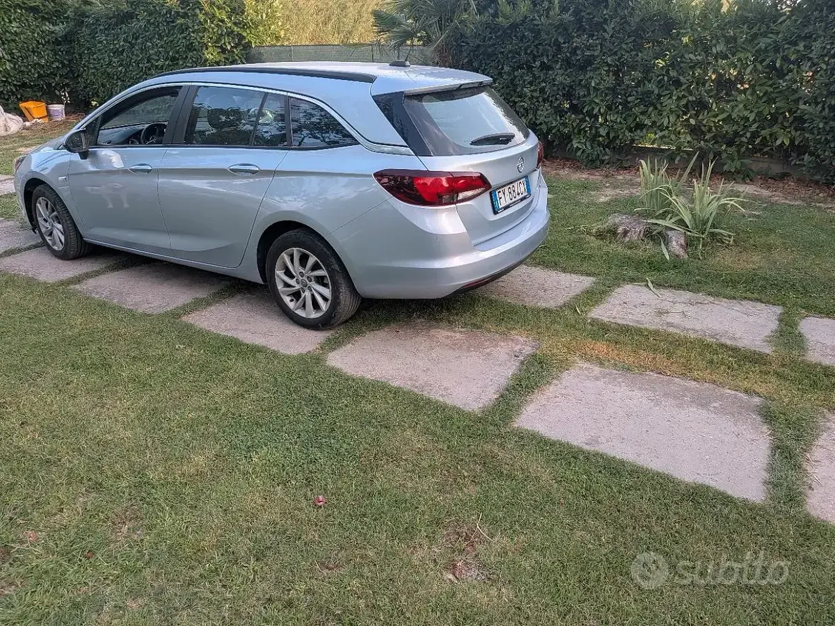 Usata Opel Astra 110 CV (80 kW) 2019 Station wagon