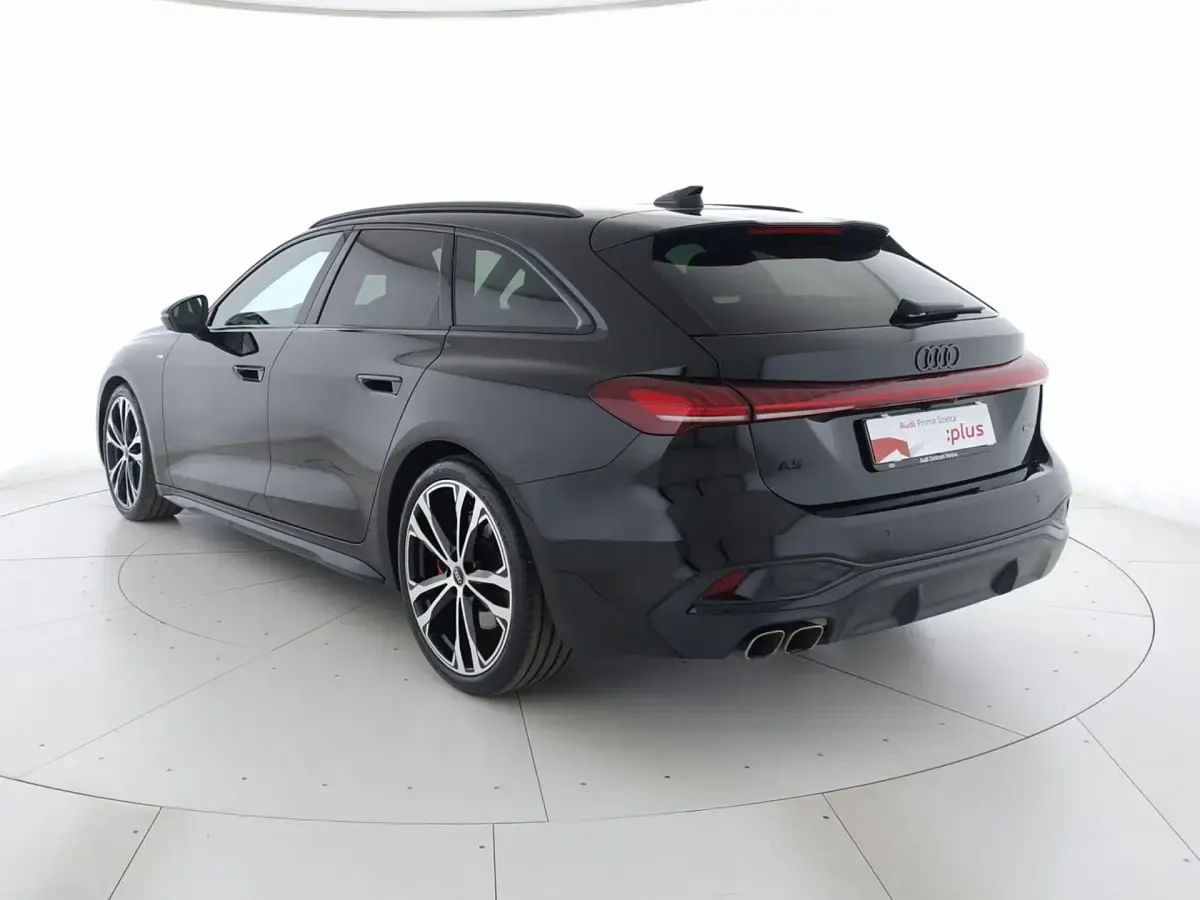 Usata Audi A5 S-Line 204 CV (150 kW) 2025 Nero mito metallizzato Station wagon
