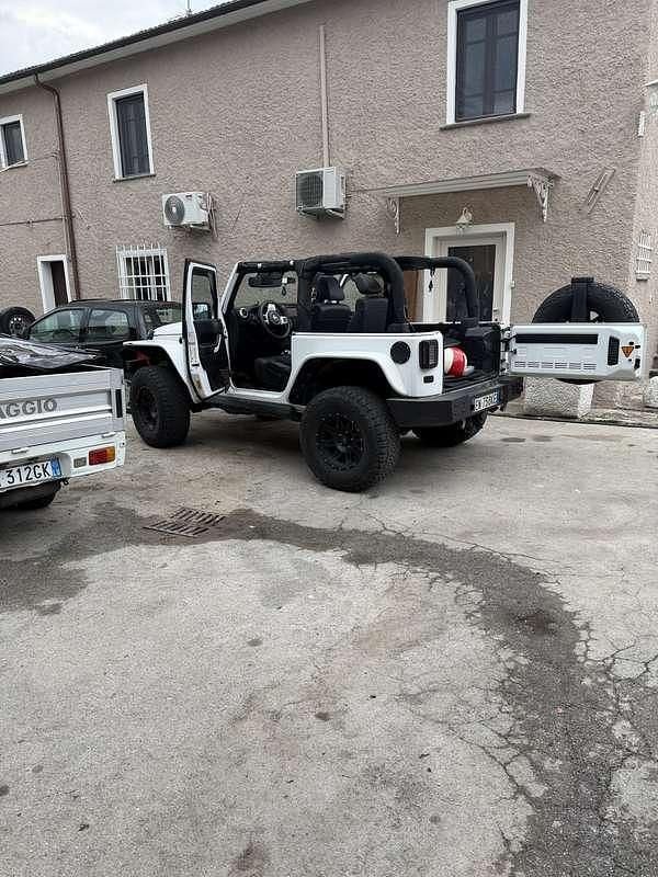 Usata Jeep Wrangler 200 CV (147 kW) 2013 SUV