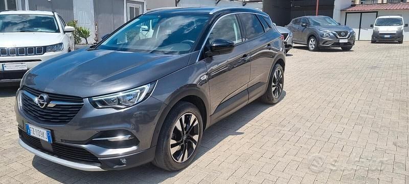 Usata Opel Grandland X Ultimate 131 CV (96 kW) 2019 Grigio SUV