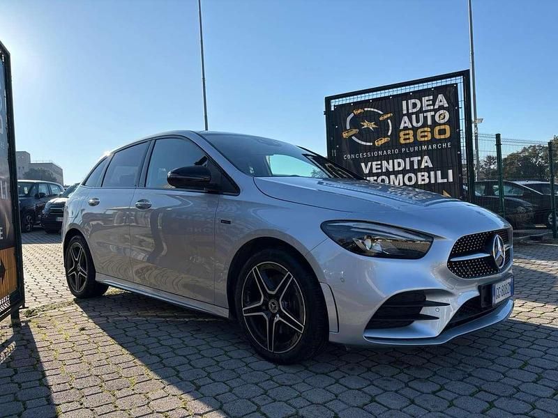 Argento Usata 2021 Mercedes B250e Premium Monovolume | 21.400 € (Super prezzo) - Immagine 1/4