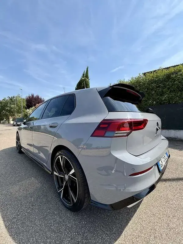 Usata VW Golf VIII R-line 150 CV (110 kW) 2020 Berlina