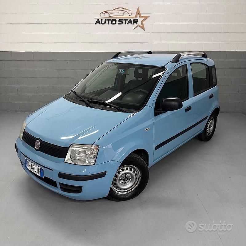 Usata Fiat Panda Emotion 69 CV (50 kW) 2011 Blu Utilitaria