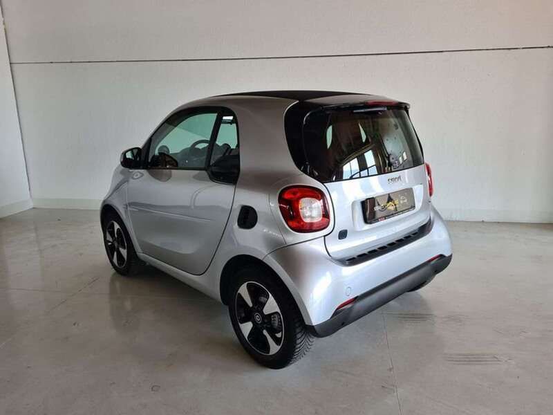Usata Smart ForTwo Electric Drive Pure 41 kW (56 CV) 2020 Argento Coupé