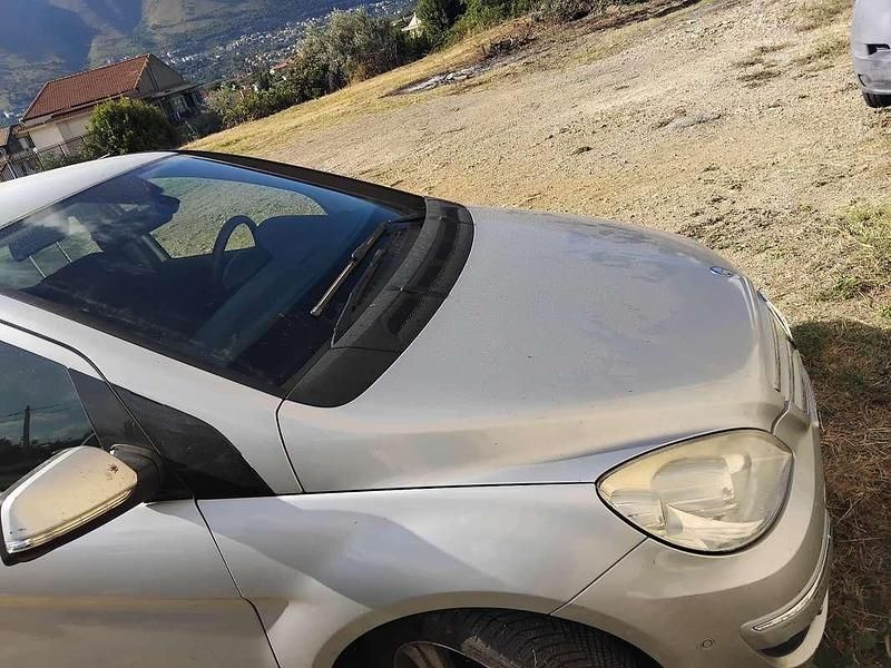 Usata 2009 Mercedes B180 Chrome Monovolume | 5000 € (Cara) - Immagine 1/4