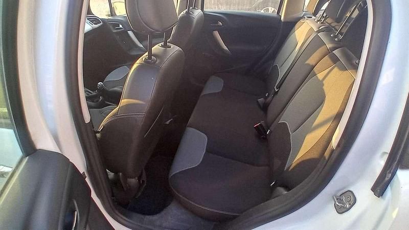 Usata Citroën C3 Shine 102 CV (75 kW) 2019 Verde Utilitaria