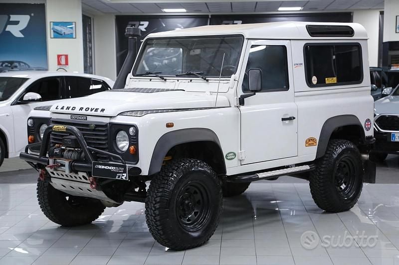 Usata Land Rover Defender 122 CV (89 kW) 2006 SUV