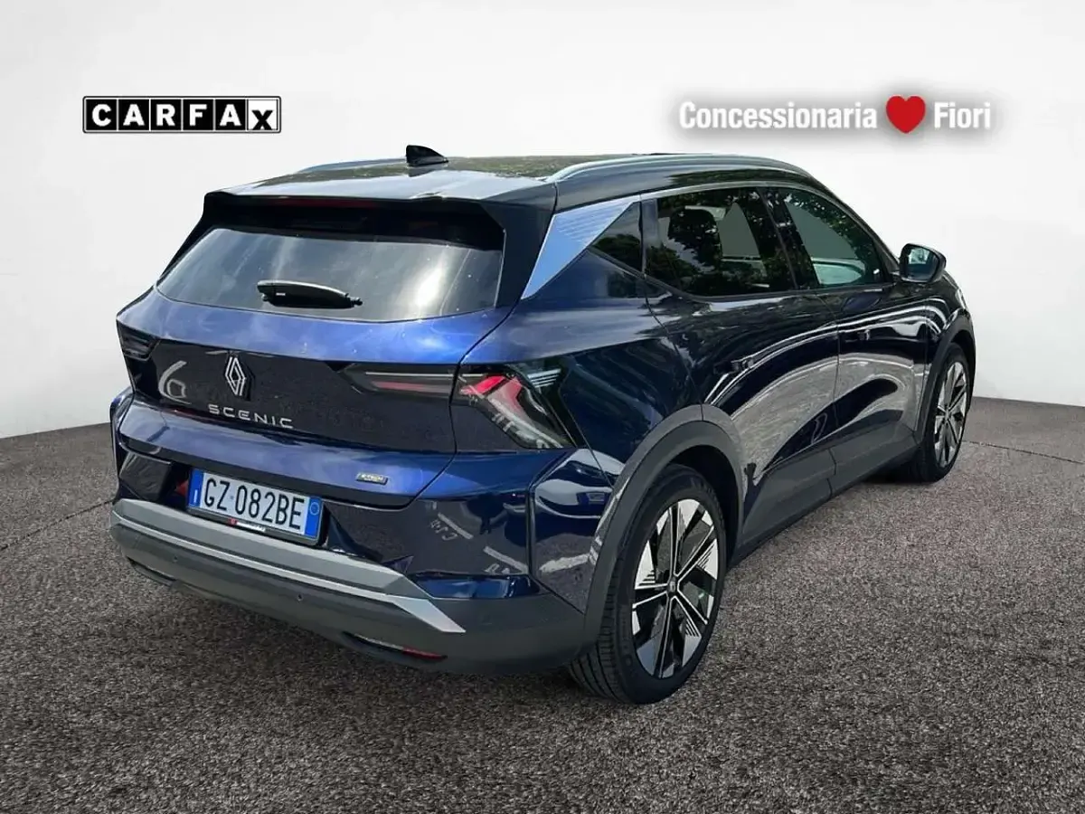 Usata Renault Scenic E-Tech Komfort 125 kW (170 CV) 2025 Blu/azzurro SUV