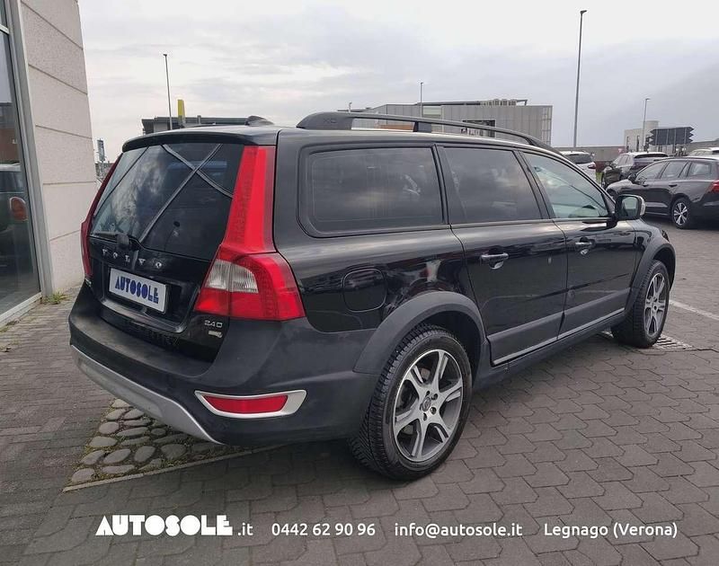 Usata Volvo XC70 Momentum 175 CV (128 kW) 2010 Blu/azzurro Station wagon