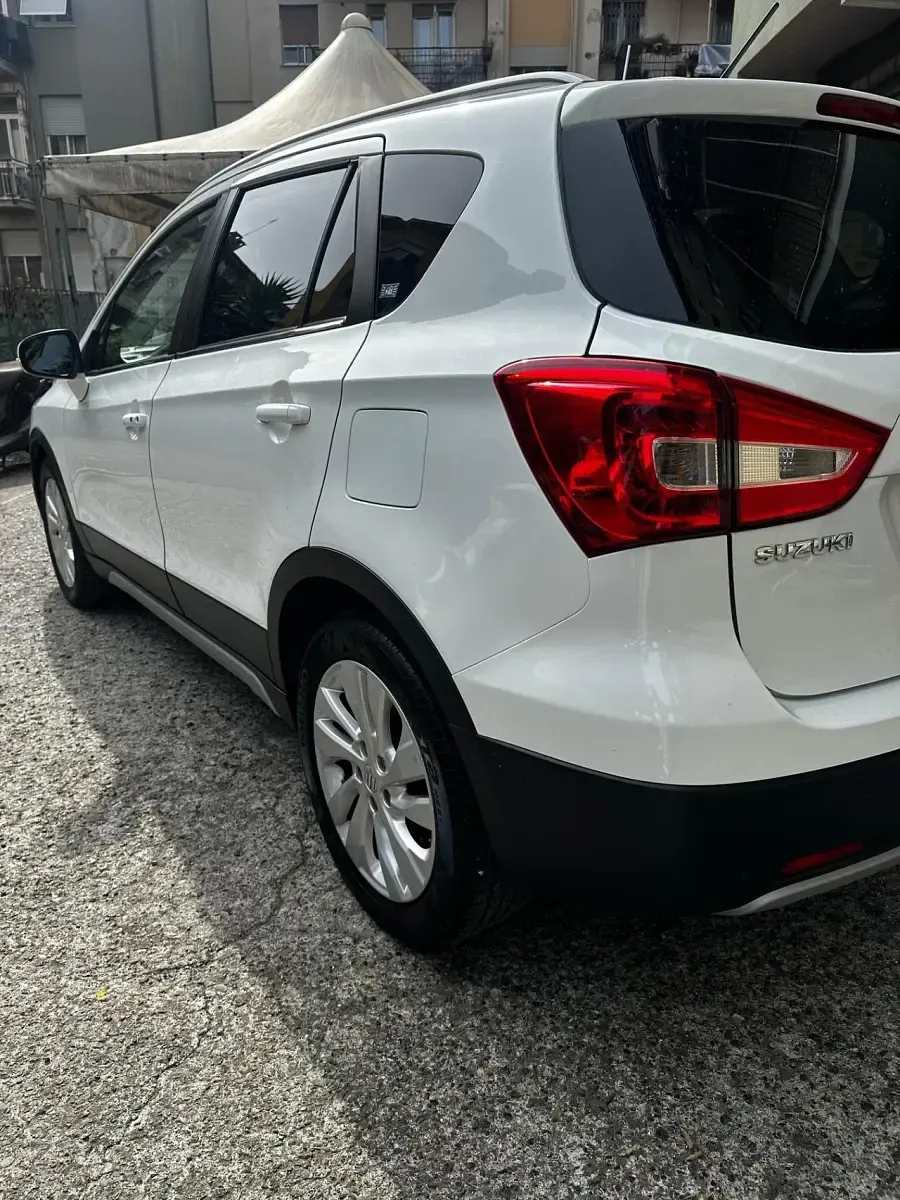 Używany Suzuki SX4 S-Cross 140 KM (102 kW) 2017 Biały SUV