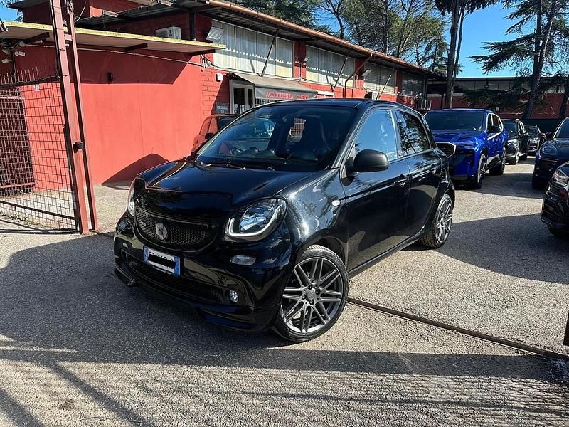 Usata Smart ForFour Brabus 109 CV (80 kW) 2017 Nero Utilitaria