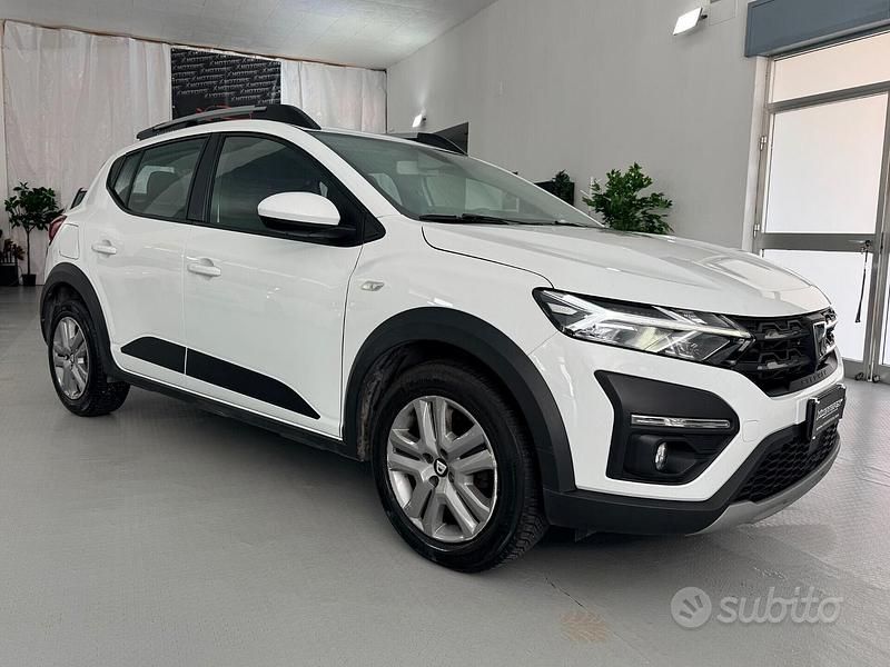 Usata Dacia Sandero Stepway 91 CV (66 kW) 2022 Bianco SUV