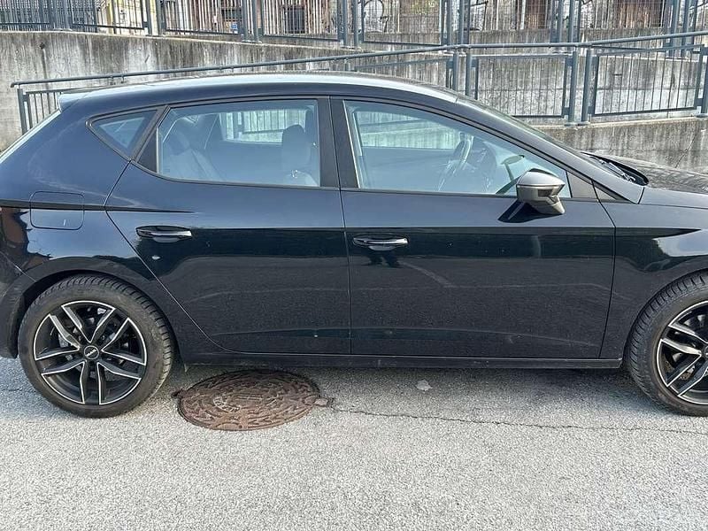 Usata Seat Leon Ecomotive 110 CV (80 kW) 2014 Berlina