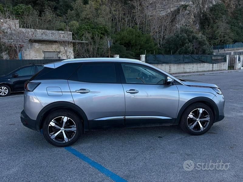 Usata Peugeot 3008 Allure 130 CV (95 kW) 2021 Grigio SUV