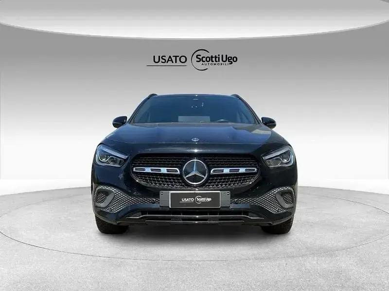 Usata Mercedes GLA200 150 CV (110 kW) 2021 Nero SUV