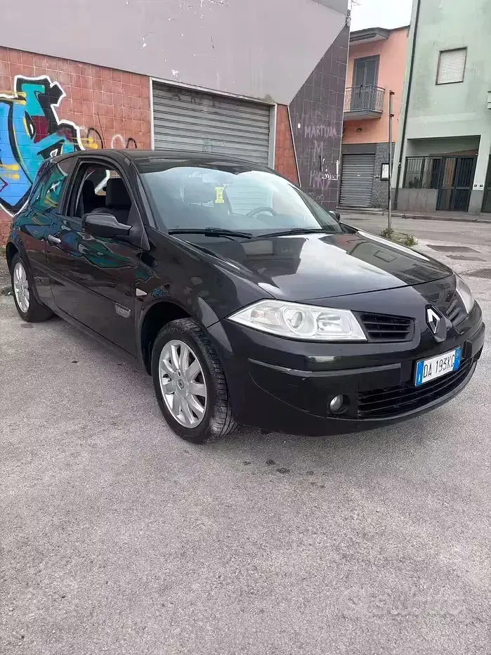Usata Renault Mégane II 106 CV (77 kW) 2006 Nero Berlina