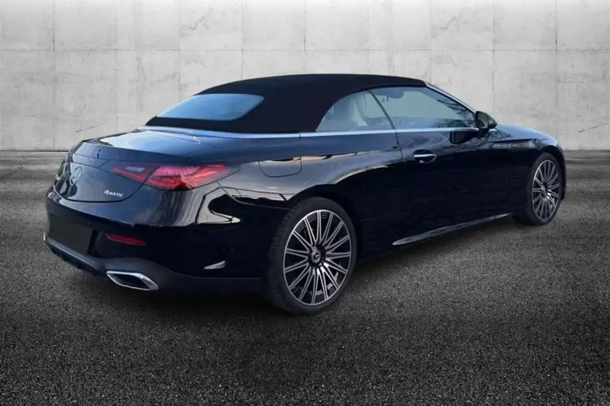 Usata Mercedes CLE300 AMG Line Premium 258 CV (189 kW) 2024 Nero Cabrio