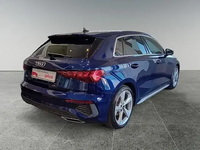 Usata Audi A3 S-Line 150 CV (110 kW) 2024 Blu/azzurro Utilitaria