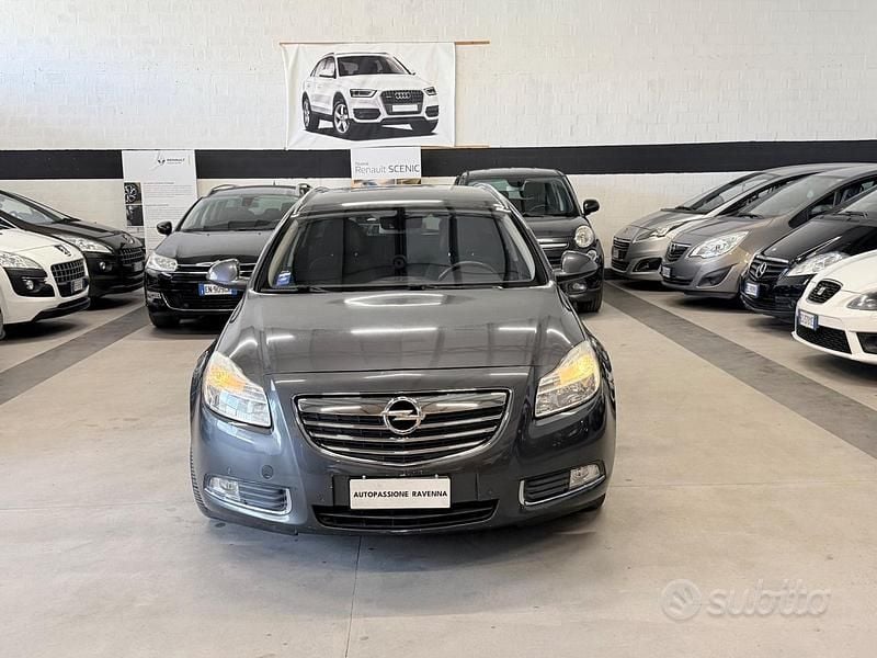 Usata Opel Insignia Cosmo 130 CV (95 kW) 2011 Grigio Station wagon