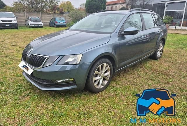 Azzurro Usata 2020 Skoda Octavia Ambition Station wagon | 8990 € (Super prezzo) - Immagine 1/4