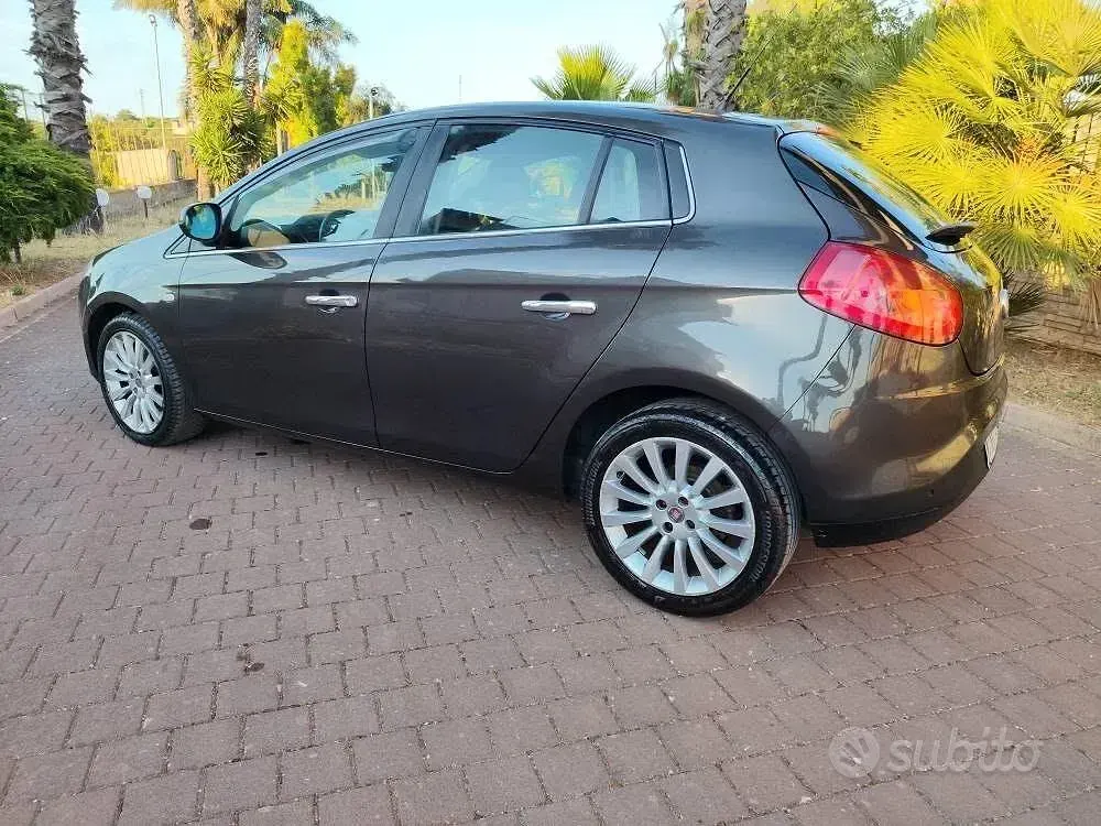 Usata Fiat Bravo Emotion 120 CV (88 kW) 2008 Grigio Utilitaria