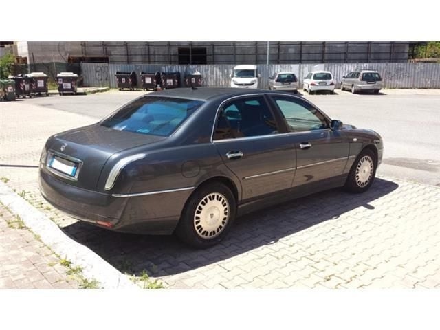 lancia thesis usata benzina