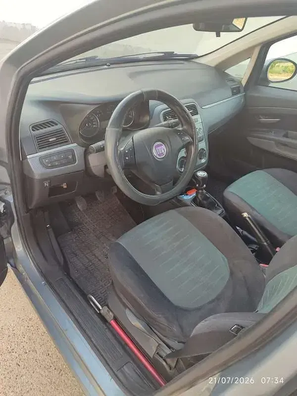 Usata Fiat Grande Punto Active 77 CV (56 kW) 2009 Grigio Utilitaria