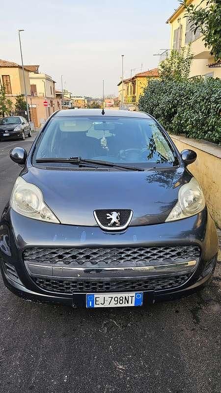 Usata Peugeot 107 68 CV (50 kW) 2011 Nero Utilitaria