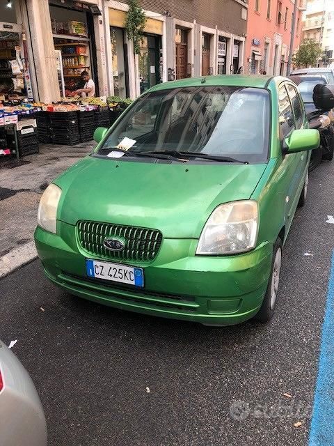 Usata Kia Picanto 65 CV (47 kW) 2005 Verde Utilitaria