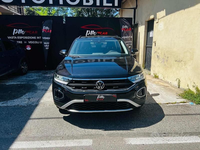 Nero Usata 2024 VW T-Roc R-line SUV | 23.990 € (Super prezzo) - Immagine 1/4