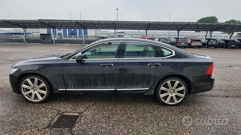 Usata Volvo S90 Inscription 235 CV (172 kW) 2016 Nero Berlina
