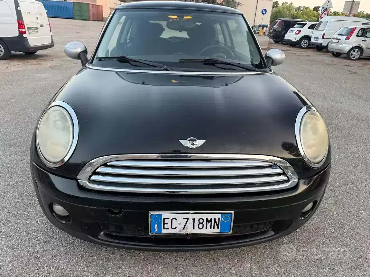 Usata Mini ONE 75 CV (55 kW) 2010 Nero Utilitaria