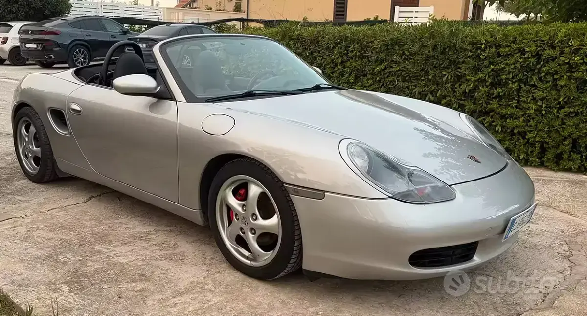 Usata Porsche Boxster 220 CV (161 kW) 2000 Grigio Cabrio
