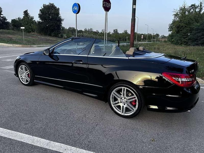 Usata 2012 Mercedes E350 Avantgarde Cabrio | 17.900 € (Cara) - Immagine 1/4