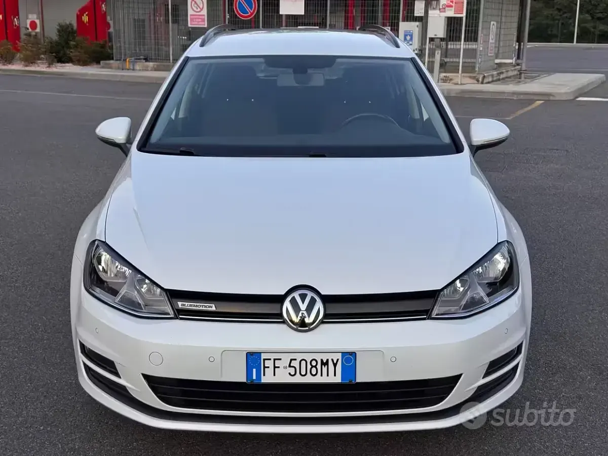 Usata VW Golf VII Executive 110 CV (80 kW) 2016 Bianco Station wagon