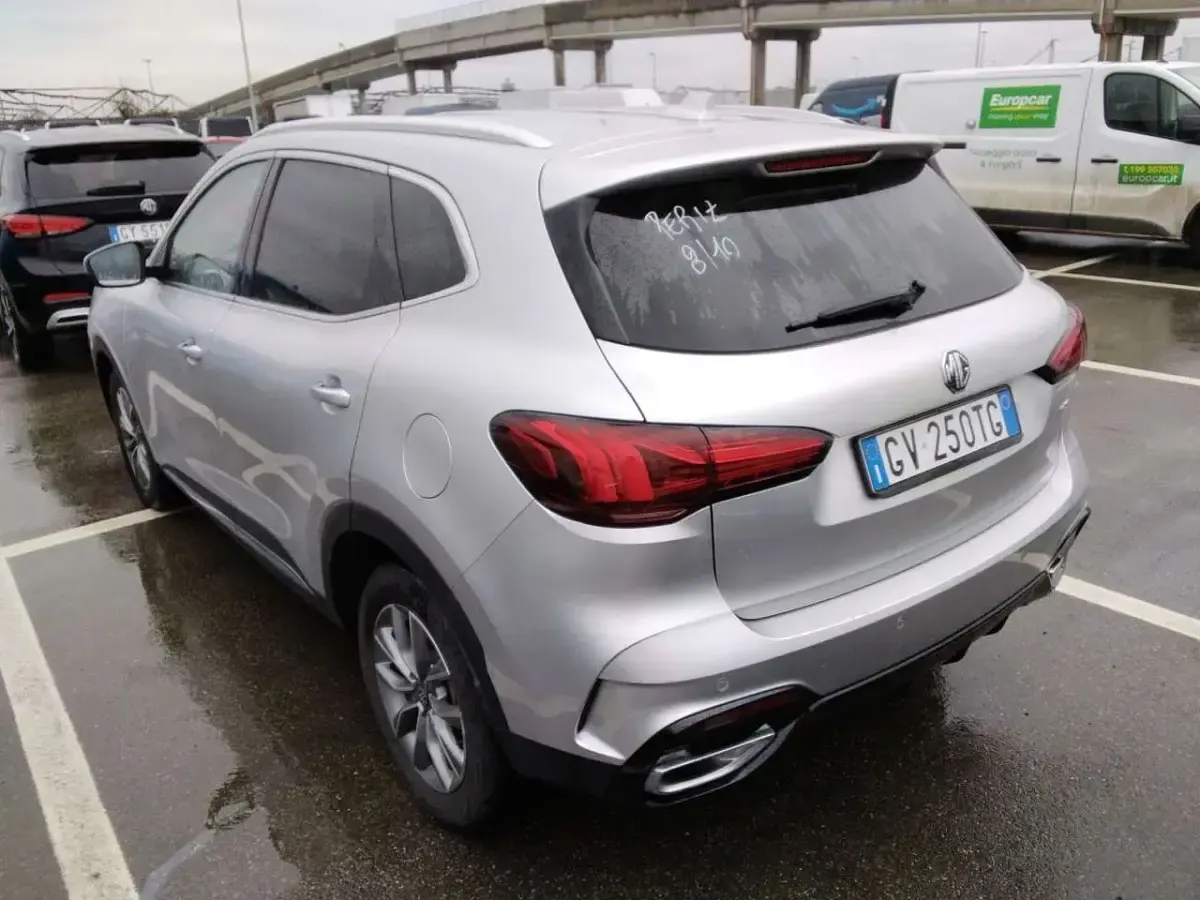 Usata MG HS Comfort 162 CV (119 kW) 2024 Grigio SUV