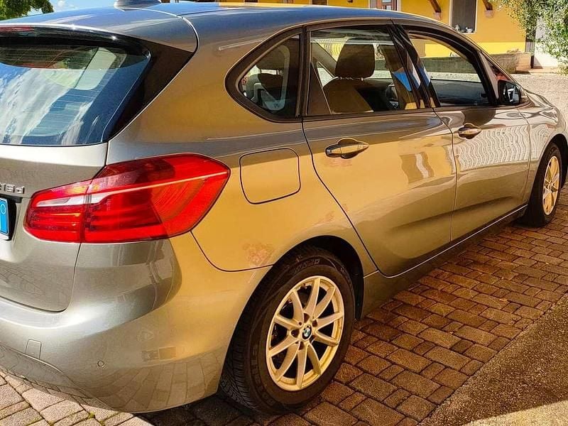 Usata BMW 216 Active Tourer 116 CV (85 kW) 2017 Grigio Monovolume