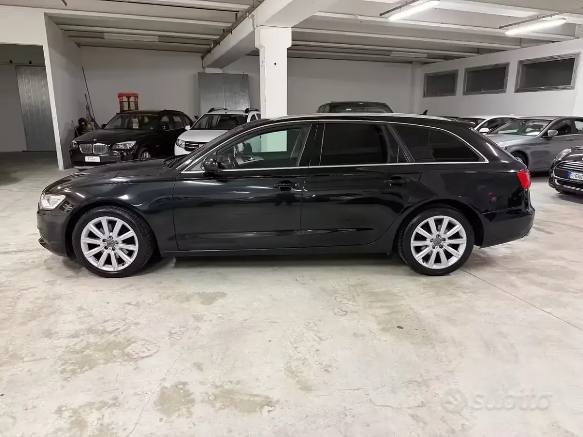 Usata Audi A6 177 CV (130 kW) 2011 Nero Station wagon