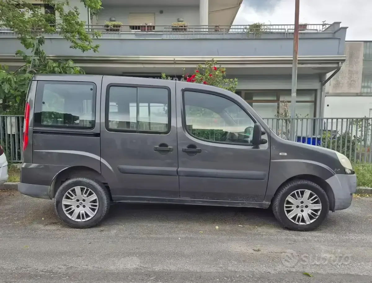 Usata Fiat Doblò 85 CV (62 kW) 2007 Monovolume